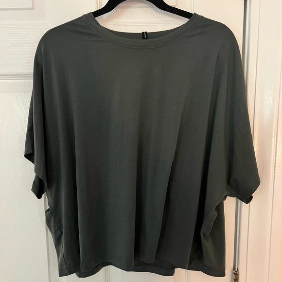 Athleta X Allyson Felix Top - Picture 4 of 5